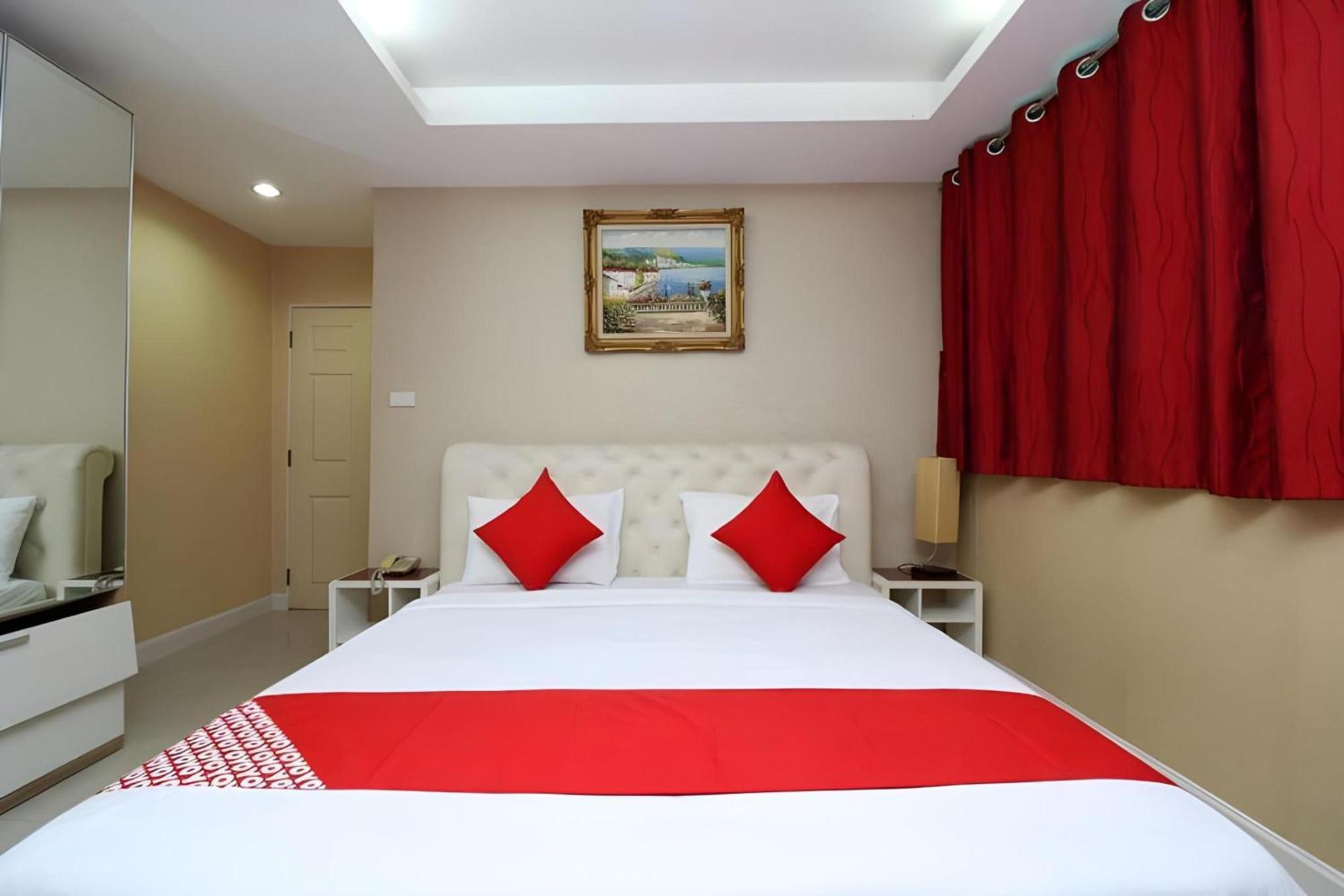 Khách sạn Diamond Silom