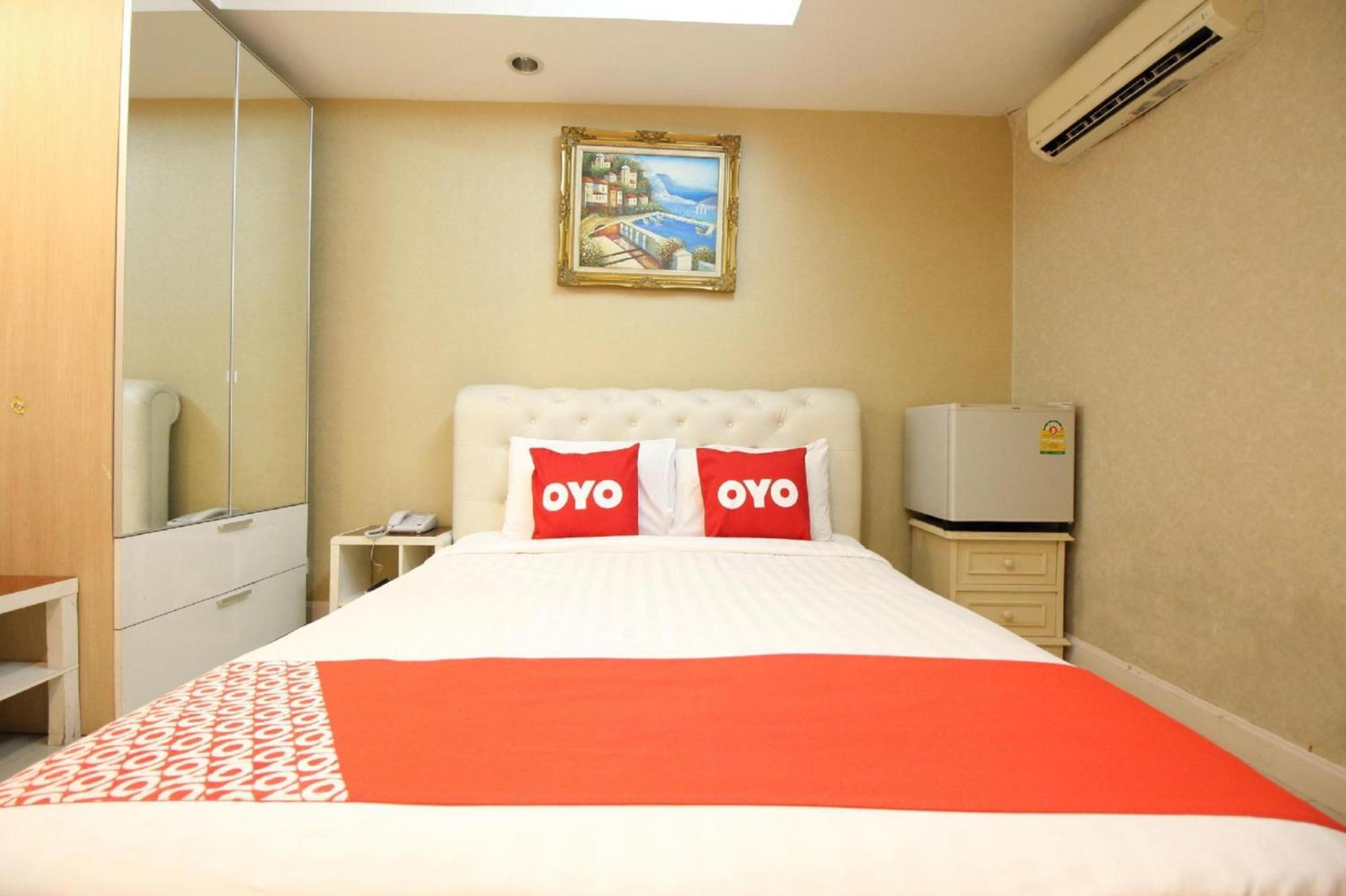 Diamond Silom Khách sạn 3*