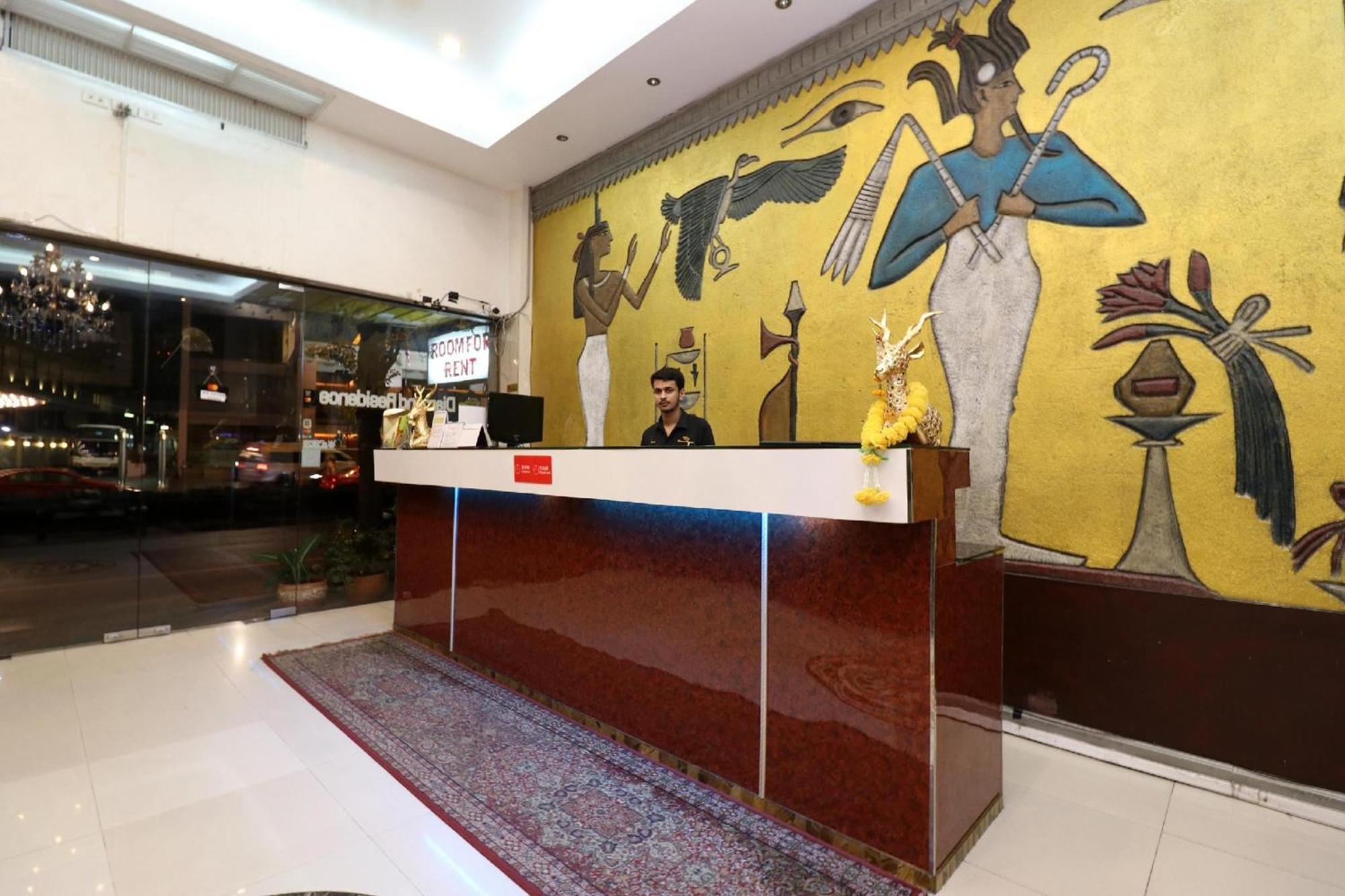 Diamond Silom Khách sạn 3*